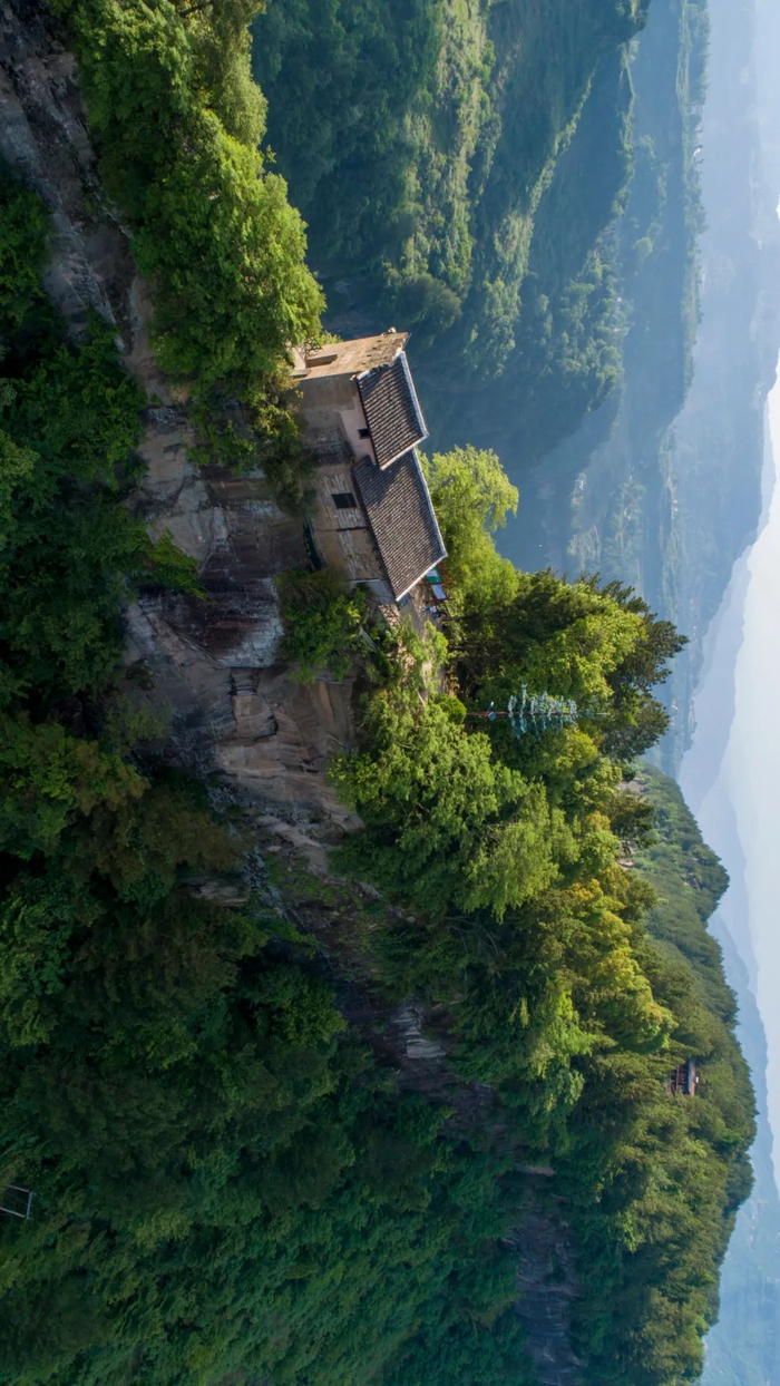 ▲ 利川鱼木寨，素有“天下第一土家古寨”之称。 摄影/文林