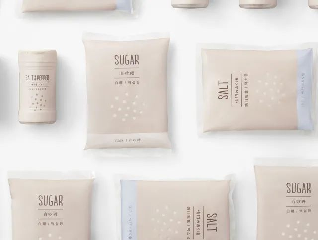 △ L basic 系列包装中，产品名增加了中英韩三语要素。图片来源 | lawson.co.jp