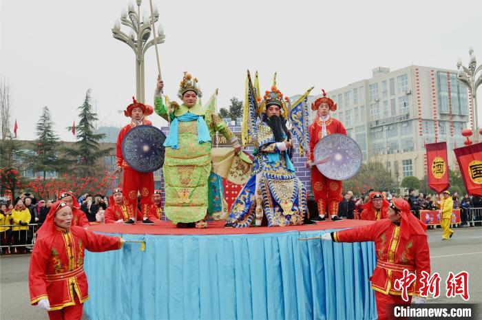 川剧表演。　杨勇 摄