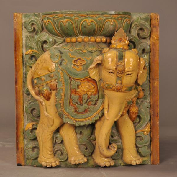 白象琉璃砖 明 南京中华门外眼香庙出土 南京博物总馆藏