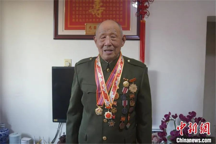 图为齐振荣。 乌娅娜 摄