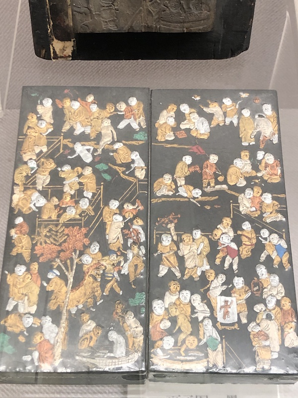 以明代程君房墨模制作的收藏墨