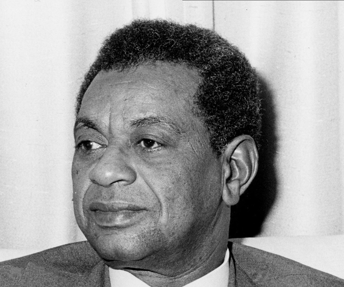 塔依卜·萨利赫