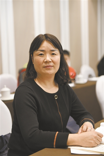 梅风莲省政协委员、西宁市垃圾处理公司大通回族土族自治县分公司环卫工人