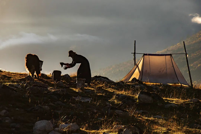 ▲ 甘孜州居民的生活。摄影/丁嘉一