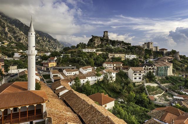 阿尔巴尼亚对短期赴阿中国公民免签，探寻“山鹰之国”的中世纪古城和大海