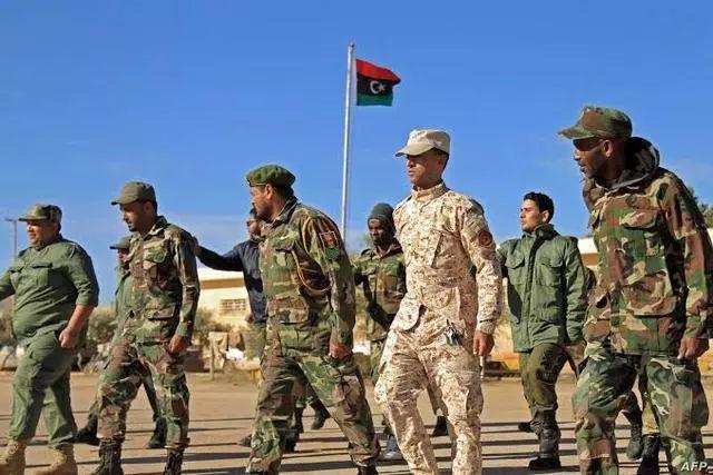 利比亚宣布进入紧急状态，五个港口遭军舰围堵，美英法俄沉默了