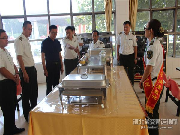 疫情袭来 迎难而上