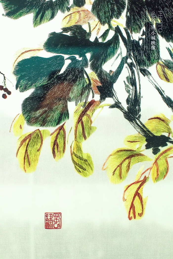 ▲ 蜀绣工艺特写