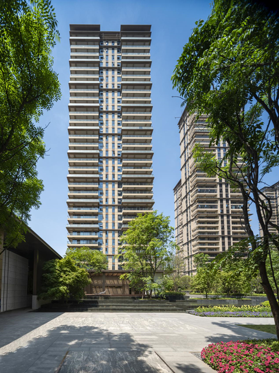 图：中国铁建地产成都代表项目展示-成都西派国樾