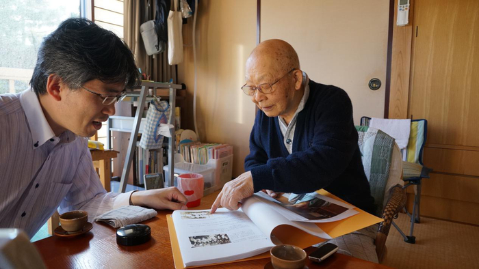 难波靖直接受采访（石田供图）