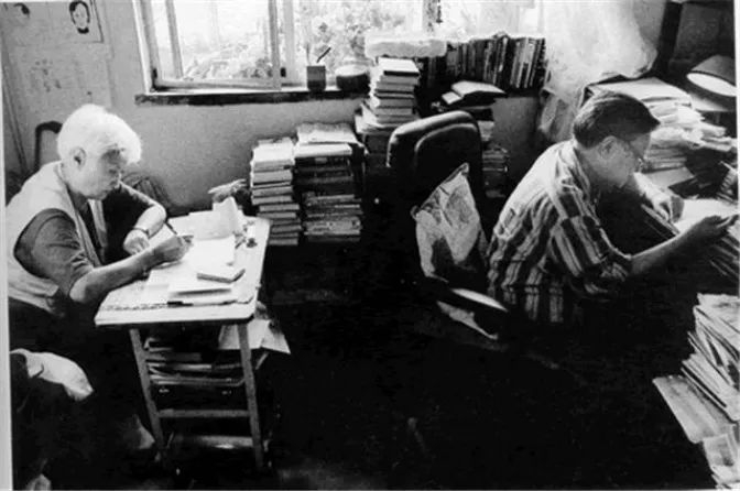 ·黄宗英（左）和冯亦代。