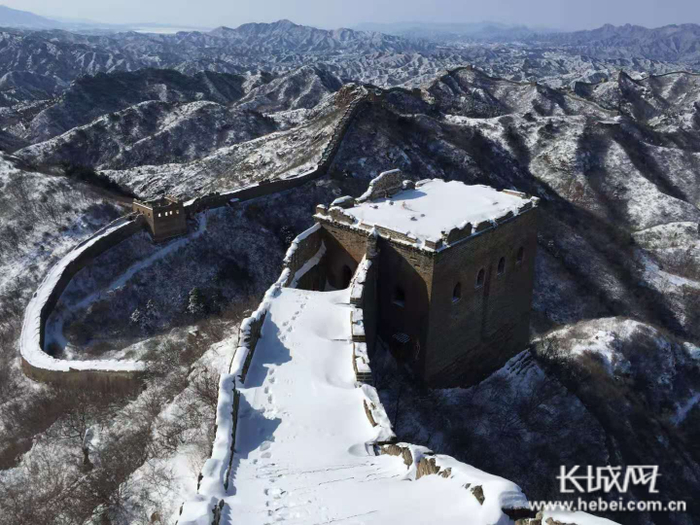 金山岭长城雄姿。周万萍摄  