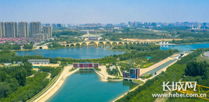 实施生态补水后的七里河。资料图