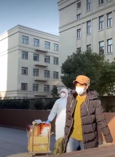 12月16日，王力宏在沪解除隔离。 图片来自@今日闵行
