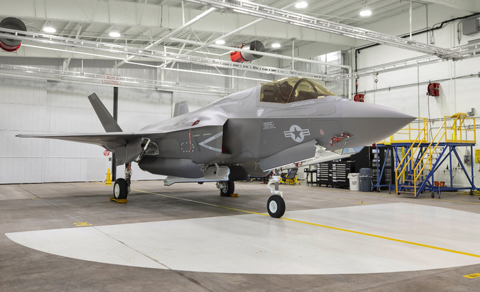 作为F-35战斗机的主承包商，洛克希德·马丁公司在隐形战机研制方面的技术实力相当强大。