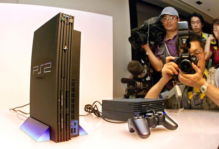 PlayStation 2游戏机。图片来源：Yoshikazu Tsuno/Agence France-Presse — Getty Images