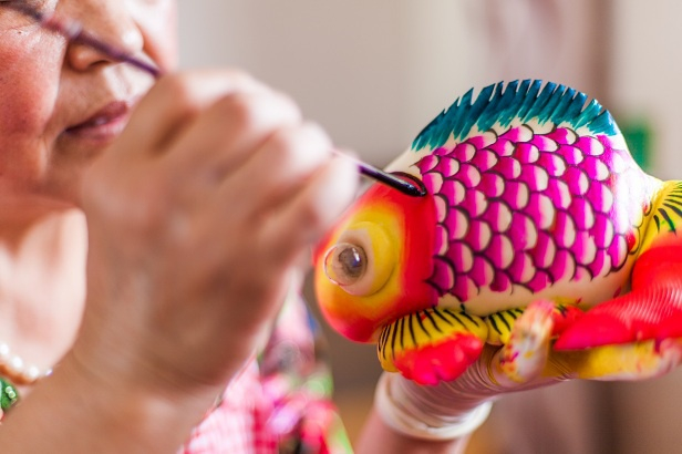 制作花饽饽。受访者供图