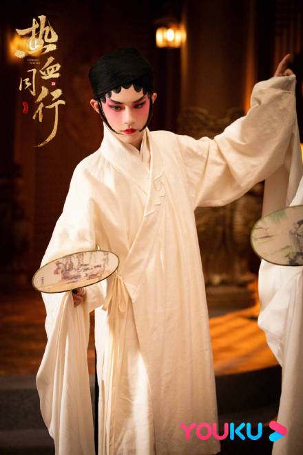 《热血同行》易烊千玺女妆扮相。图片来自网络