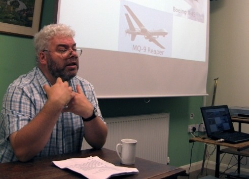 　△无人机战争”组织主管克里斯·科尔