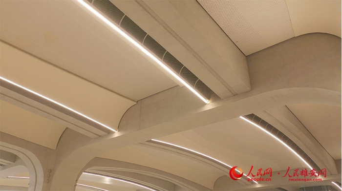 站台吸音板，可减震降噪。李兆民/摄