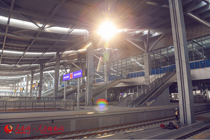 基本整理完毕的站台一角。任双欢/摄