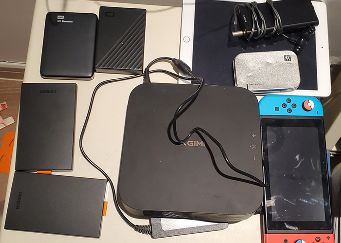 韩文聪的部分电子产品 受访者供图