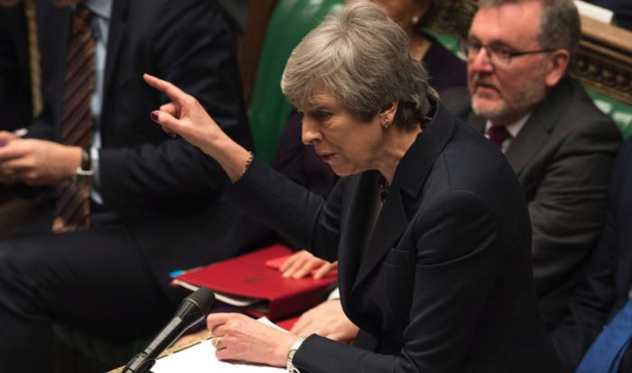 △特雷莎·梅在英国议会下院进行辩论（图片来源：BBC）