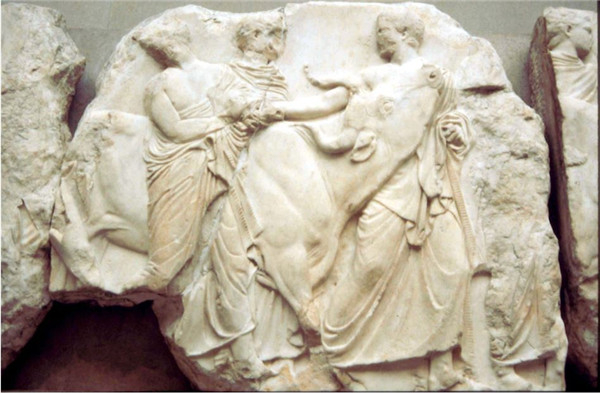 巴特农神庙饰带浮雕：用于献祭的公牛