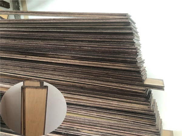 精装房原装地板质量不高，施工不规范，引发业主换新需求增加