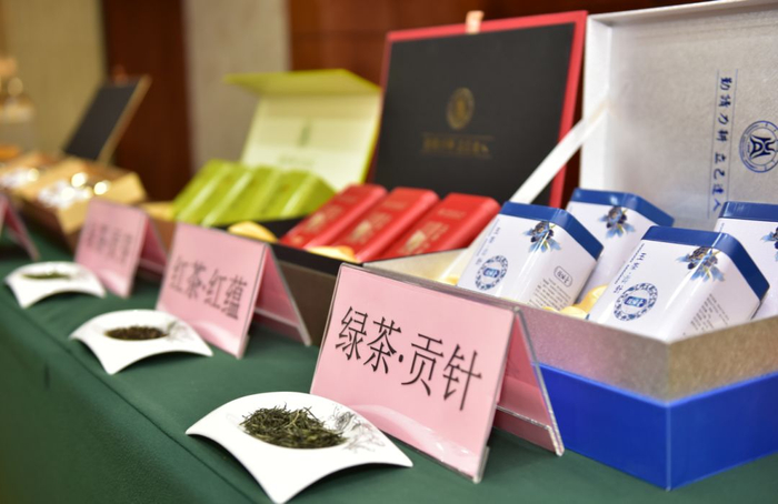 ▲华农绿针茶展示图