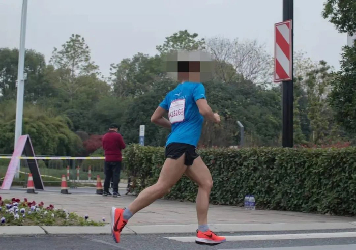 （图片来源▲杭州女子半马、马拉松报名）