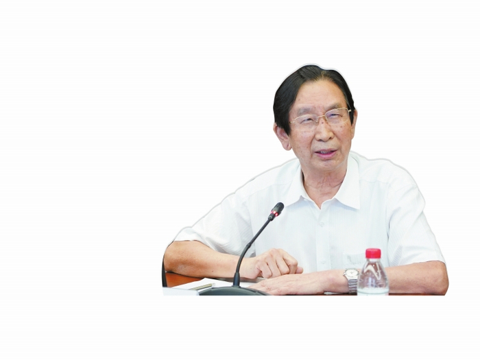 中国工程院院士、南方电网公司专家委员会主任委员李立浧