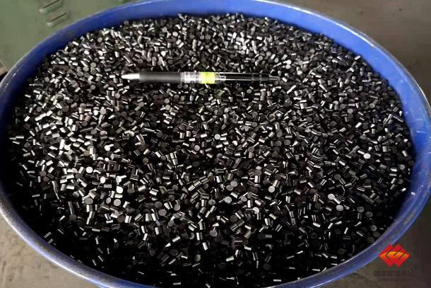 图为自主研发的MC17甲醇合成催化剂