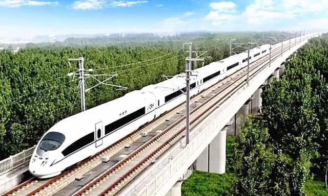 中国都将高铁轨道建在高架桥上，这是为什么呢？工程师太机智了