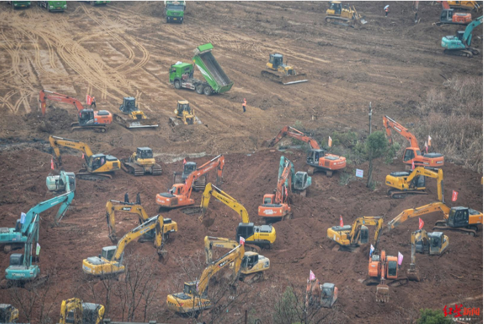 　↑武汉版小汤山开建&nbsp;摄影：王效