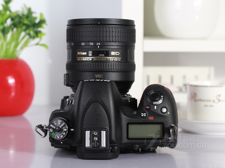 图为：尼康D750(24-120)