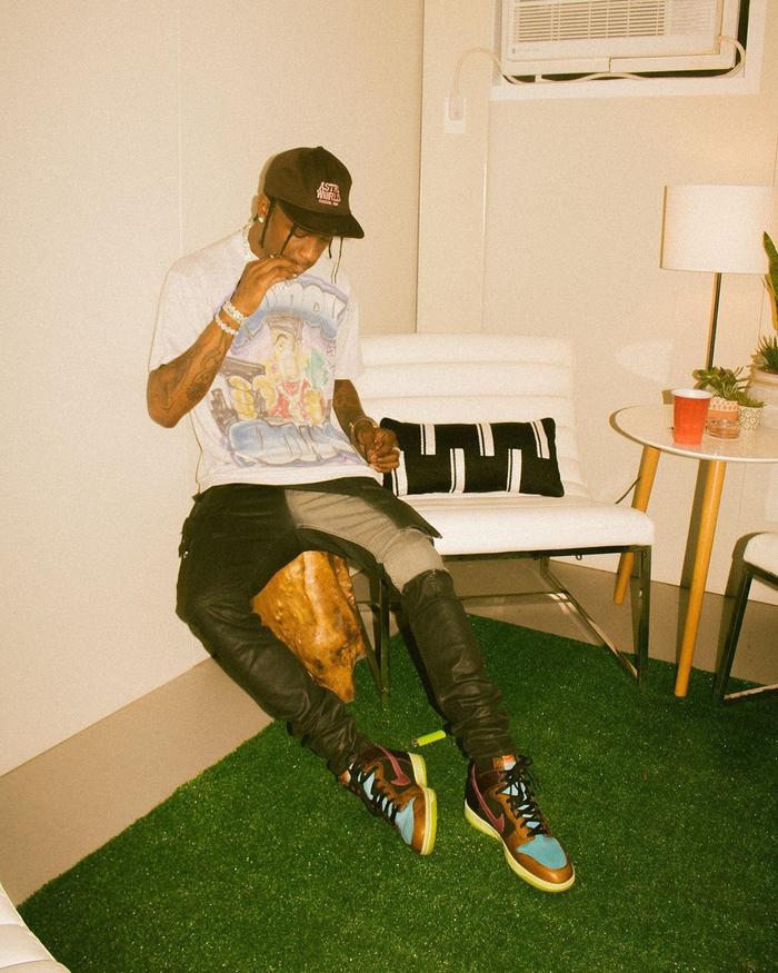 你可能都认不全！Travis Scott 过去一年晒了 25 双鞋！价值 100W！