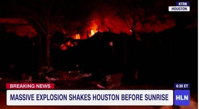 美国休斯敦一工厂发生爆炸，造成至少2人死亡