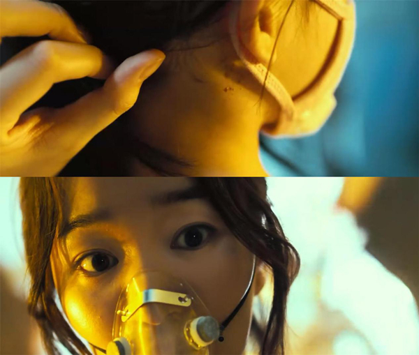 女主角发现女儿也感染了