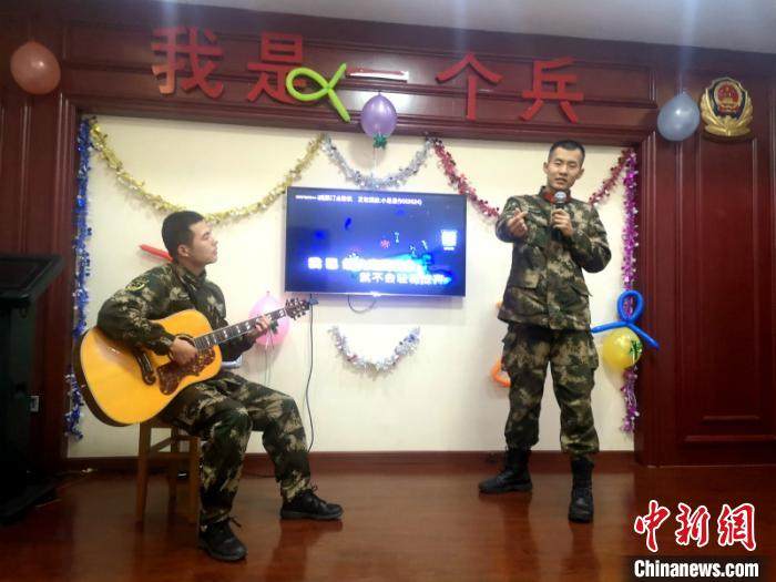 合作演唱歌曲 衢州武警供图 