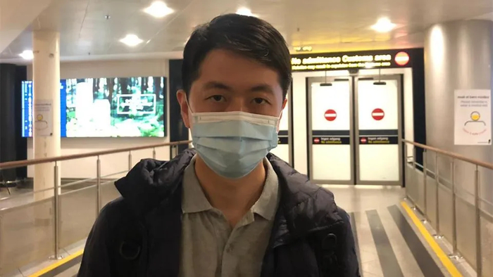 ·许智峰抵达丹麦