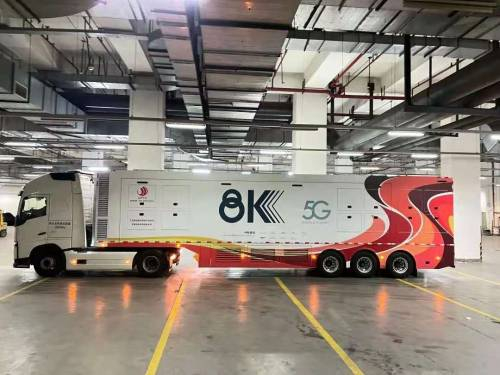 全球首辆8K+5G超高清视频全业务转播车
