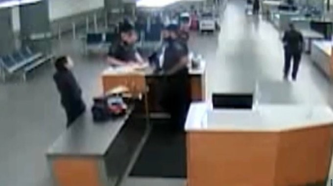 △2018年12月1日对孟晚舟进行所谓“入境检查”以套取口供