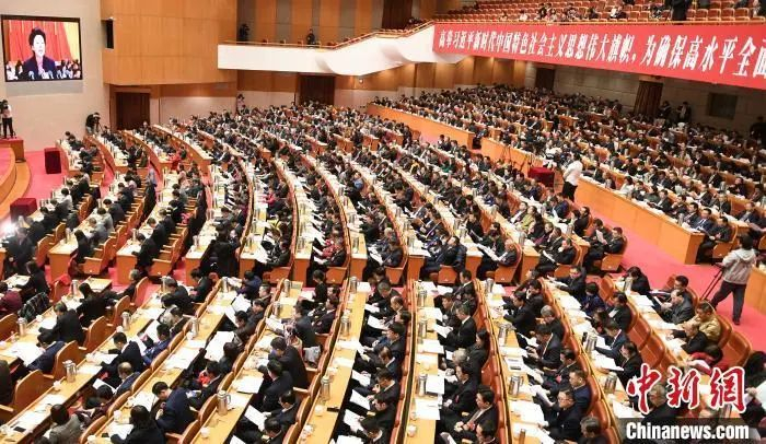 资料图片：2020年1月11日，浙江省政协十二届三次会议开幕。张茵 摄