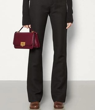 图/FERRAGAMO官网截图