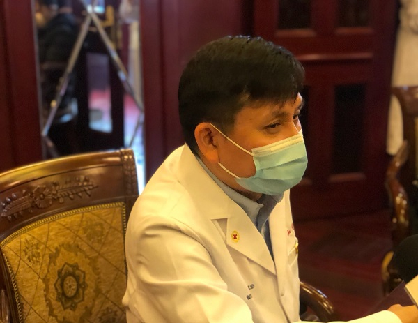 图说：上海医疗专家组组长张文宏 采访对象供图