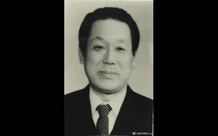 图来自侯军微博 