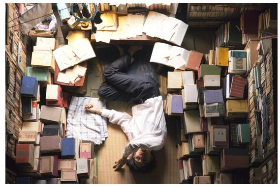 《编舟记》中默默编字典的马缔光也