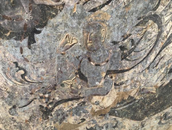 “薄肉塑”壁画中的飞天